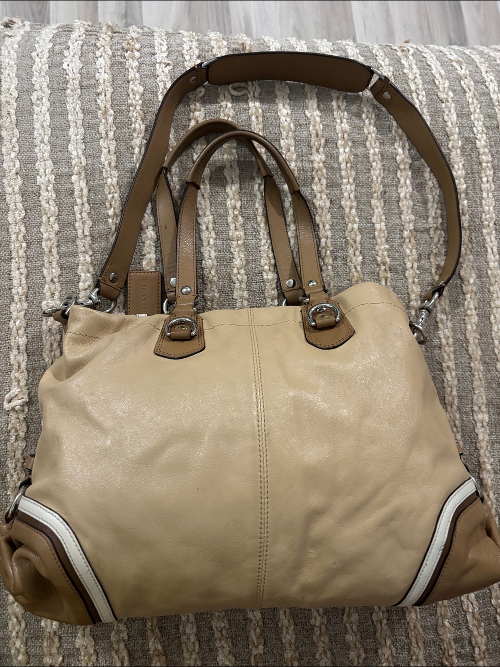 Coach Ashley Spectator Leather Shoulder Bag - Picture 3 of 16